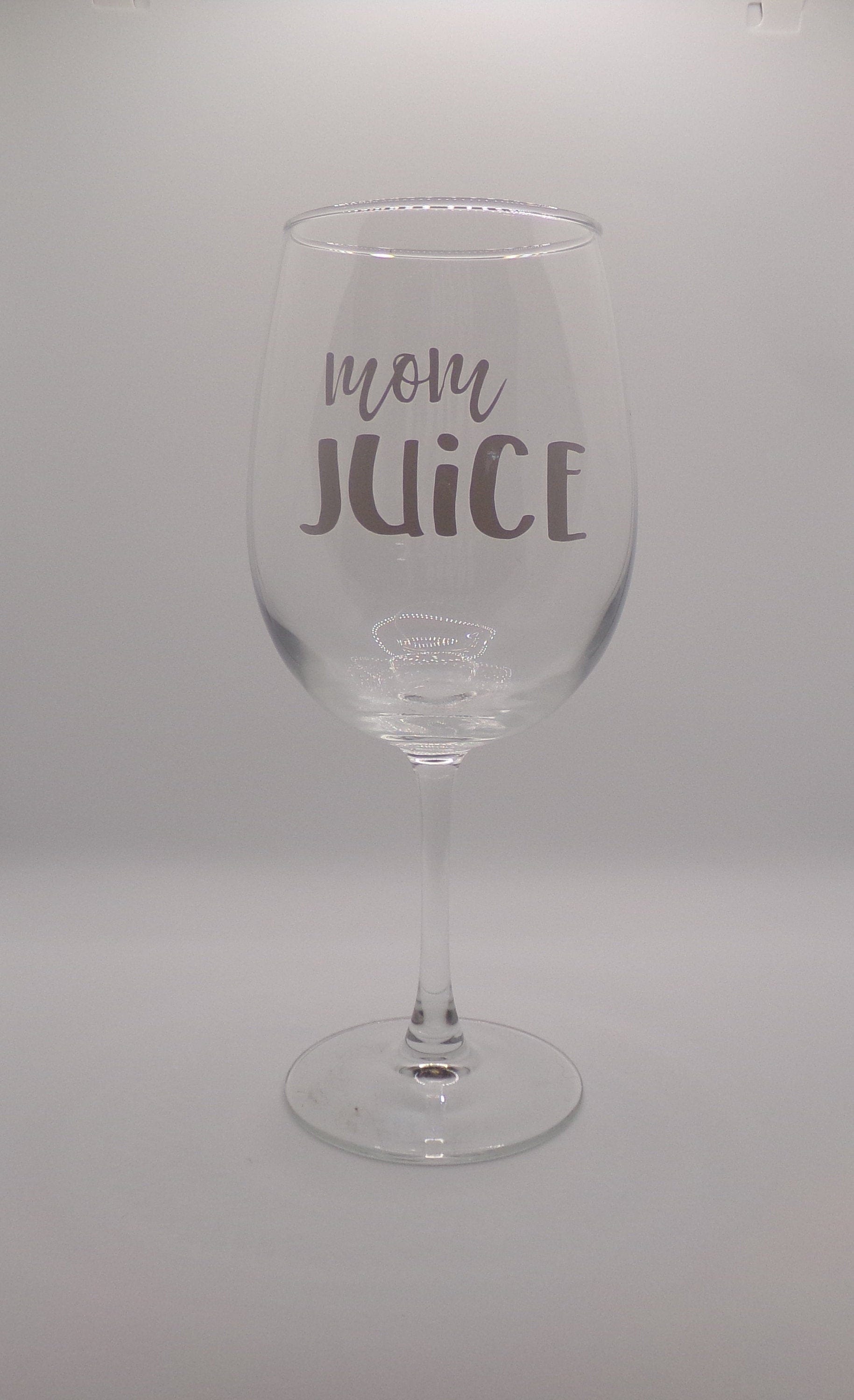 http://bychanllc.com/cdn/shop/products/by-chan-llc-barware-mom-juice-wine-glass-33285259559130.jpg?v=1650506603